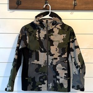 KUIU Youth Rubicon Hooded Jacket, 140G Fleece + DWR, Camouflage Verde, YM
